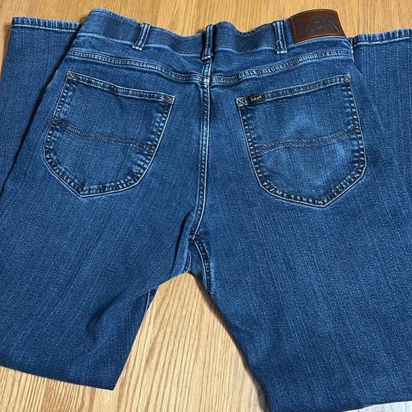 Lee Extreme Motion Regular Straight Leg Mens Jeans - Picture 4 of 6